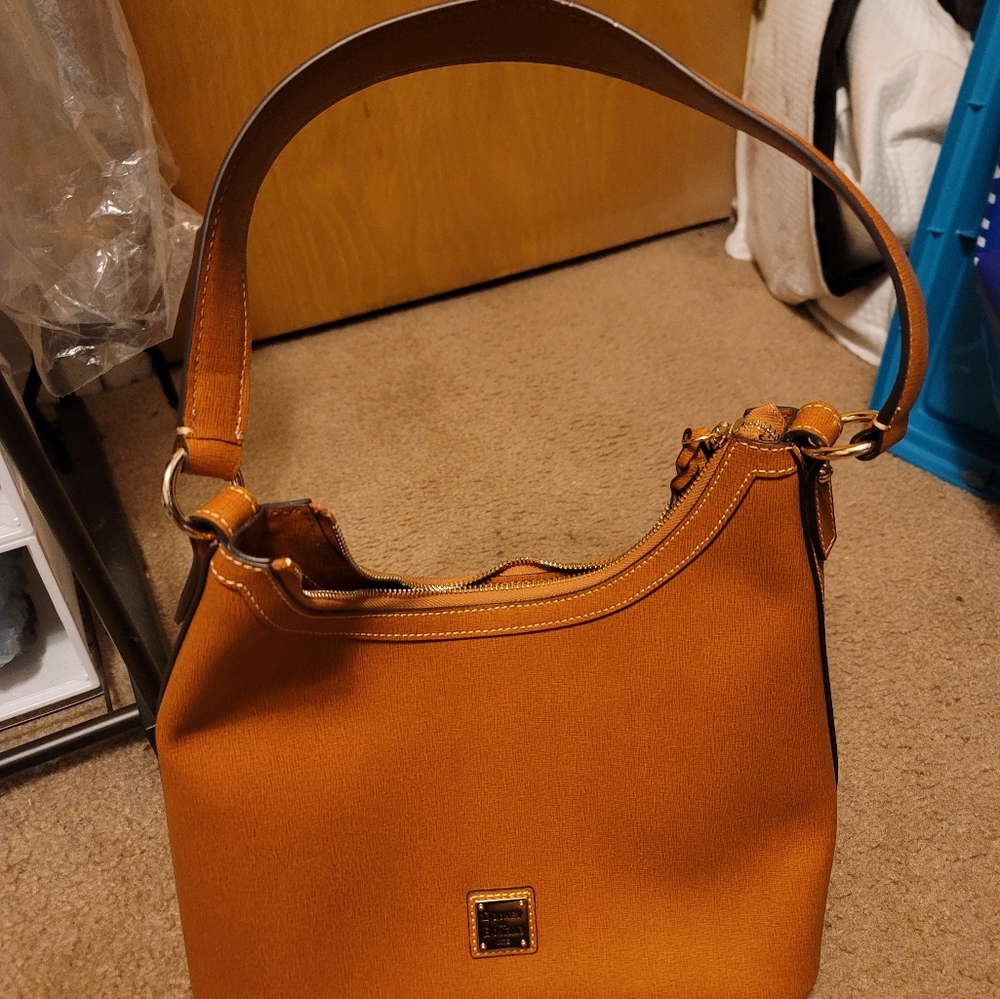 Dooney & Bourke shoulder bag